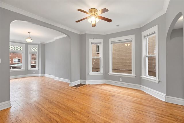 3716 N Wayne Avenue 2, Chicago, IL 60613