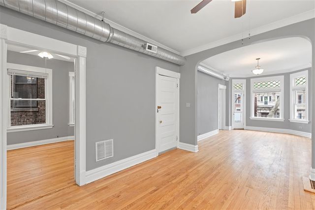 3716 N Wayne Avenue 2, Chicago, IL 60613