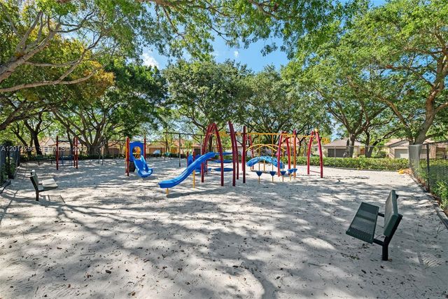 1456 Veracruz Ln 4-5, Weston, FL 33327