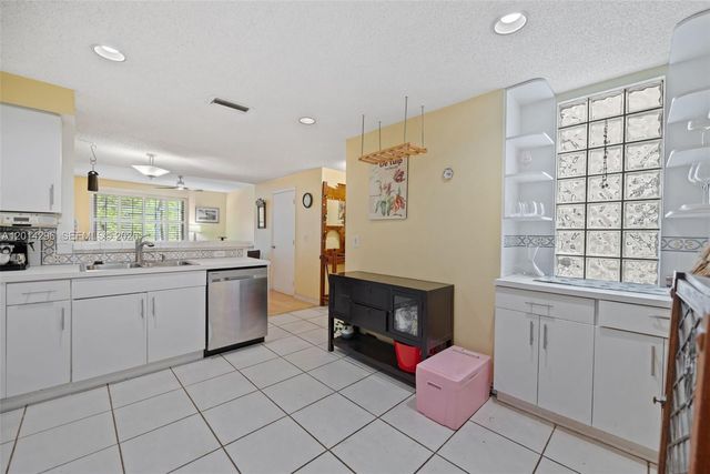 1456 Veracruz Ln 4-5, Weston, FL 33327
