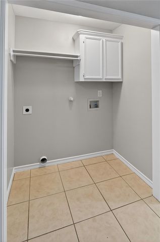 1926 El Monte St, Corpus Christi, TX 78417