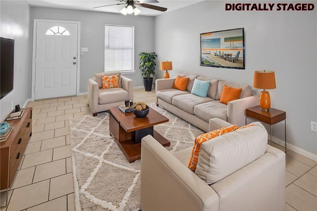 1926 El Monte St, Corpus Christi, TX 78417