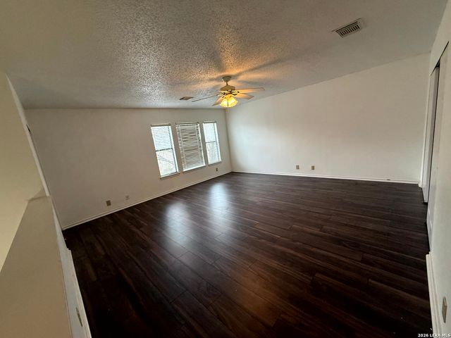 7734 Oakhill Park, San Antonio, TX 78249