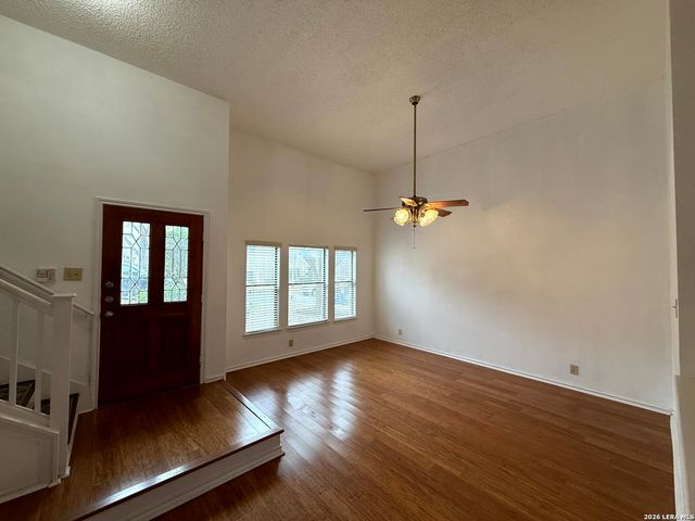 7734 Oakhill Park, San Antonio, TX 78249