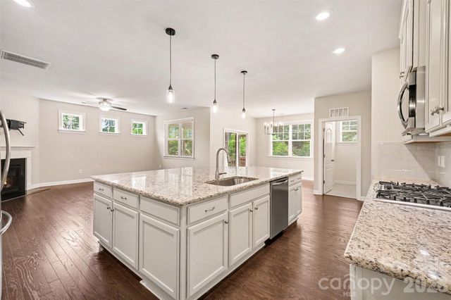 2521 Surveyor General Drive, Waxhaw, NC 28173