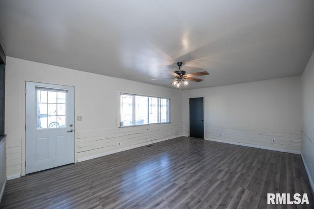 1408 CHARLOTTE Street, Pekin, IL 61554