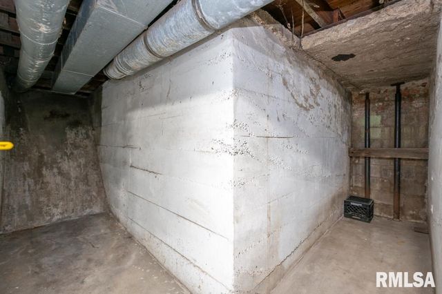 1408 CHARLOTTE Street, Pekin, IL 61554