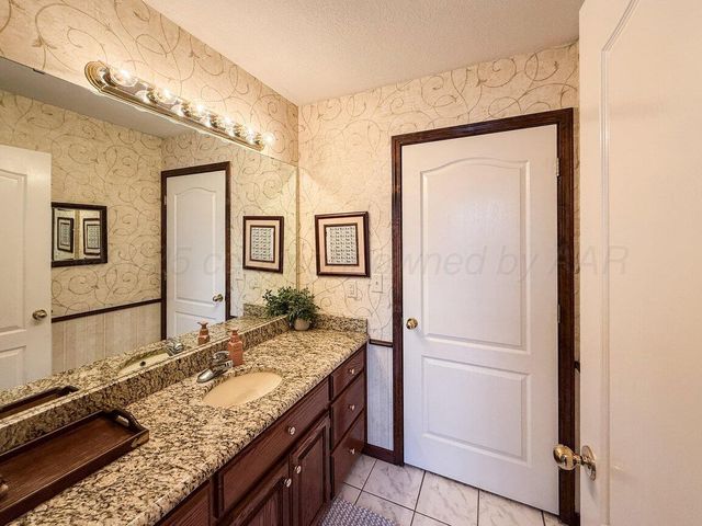 42 Cottonwood Lane, Canyon, TX 79015