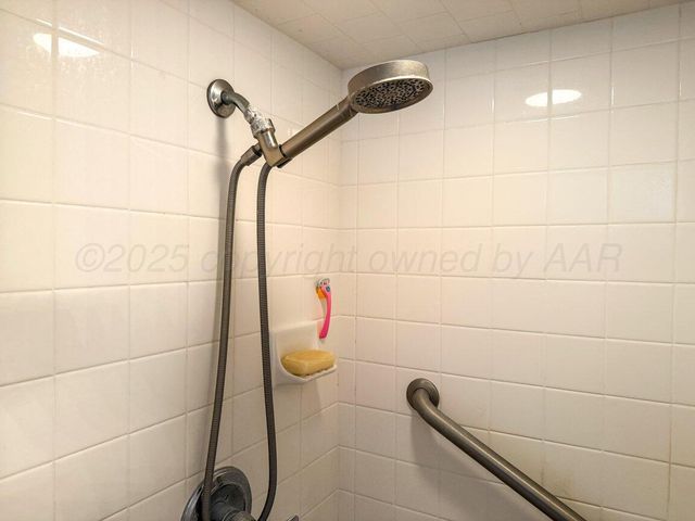 42 Cottonwood Lane, Canyon, TX 79015