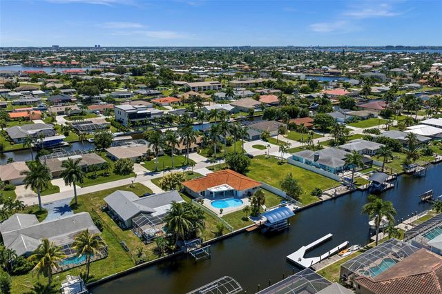 4914 SORRENTO COURT, Cape Coral, FL 33904