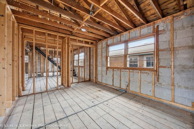 10544 S Karlov Avenue, Oak Lawn, IL 60453