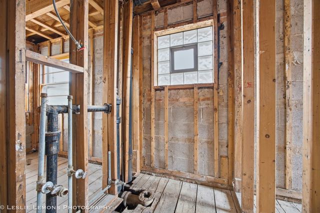 10544 S Karlov Avenue, Oak Lawn, IL 60453