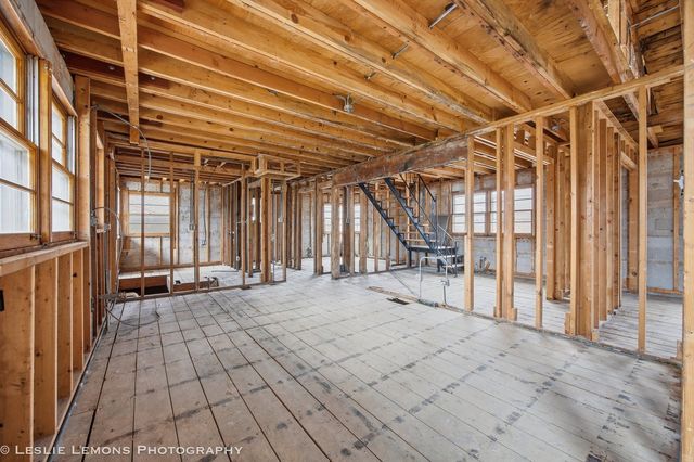 10544 S Karlov Avenue, Oak Lawn, IL 60453