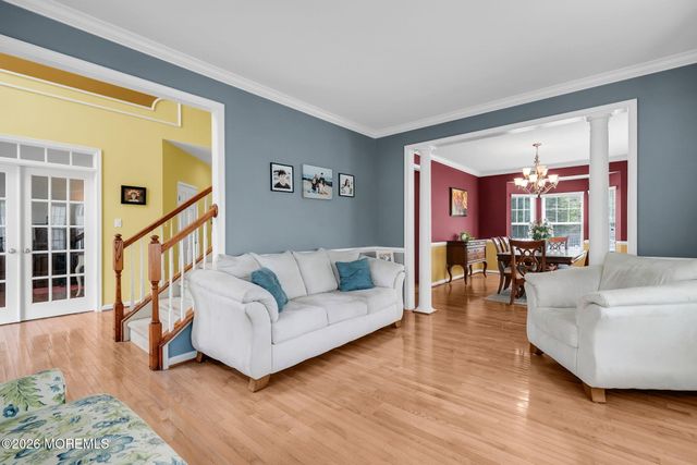 17 Carriage Way, Barnegat, NJ 08005