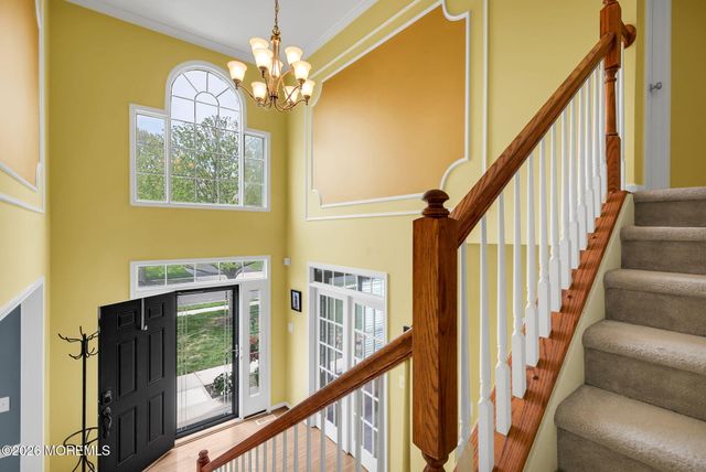 17 Carriage Way, Barnegat, NJ 08005