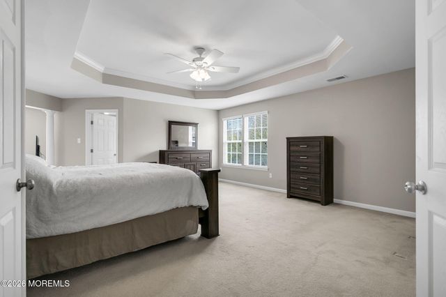 17 Carriage Way, Barnegat, NJ 08005