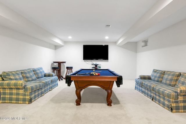 17 Carriage Way, Barnegat, NJ 08005