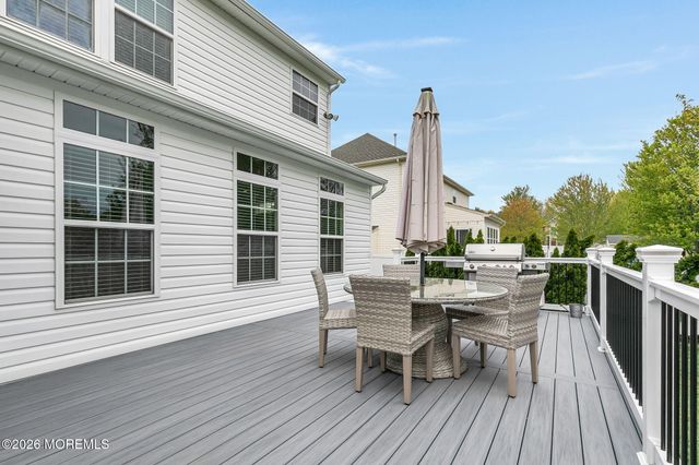 17 Carriage Way, Barnegat, NJ 08005