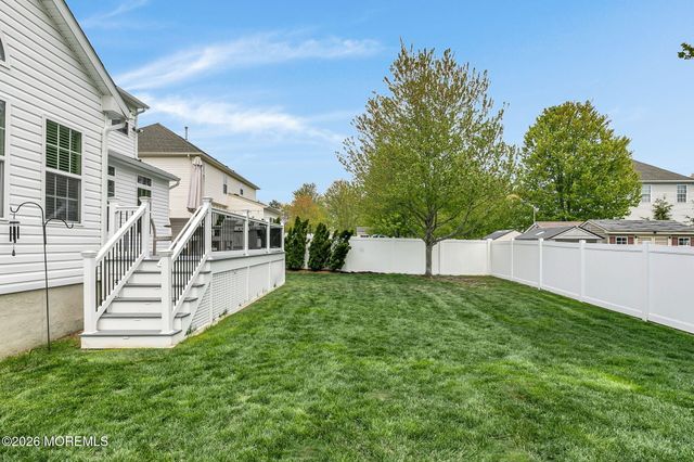 17 Carriage Way, Barnegat, NJ 08005
