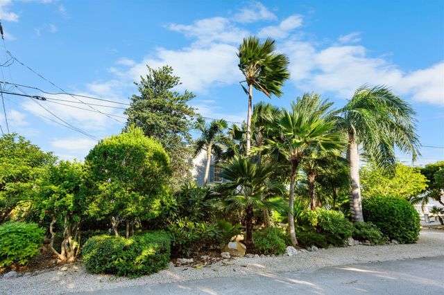 99 Bruce Court, Marathon, FL 33050