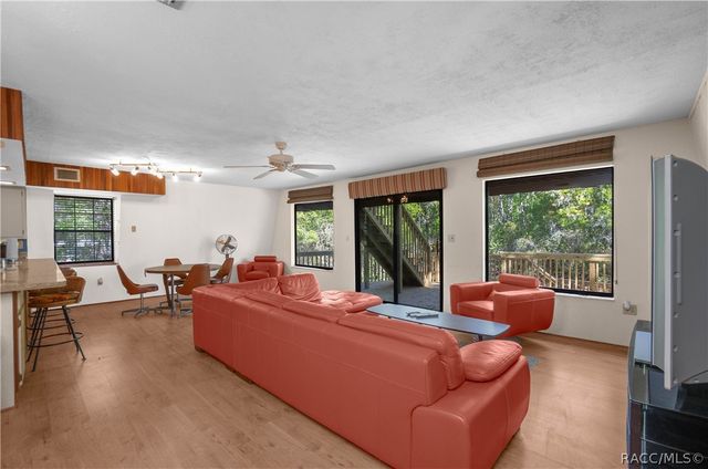 7536 S Bobcat Point, Floral City, FL 34436