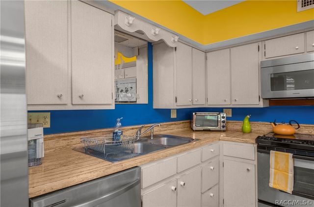 7536 S Bobcat Point, Floral City, FL 34436