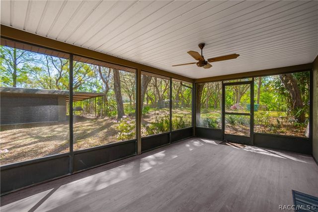 7536 S Bobcat Point, Floral City, FL 34436