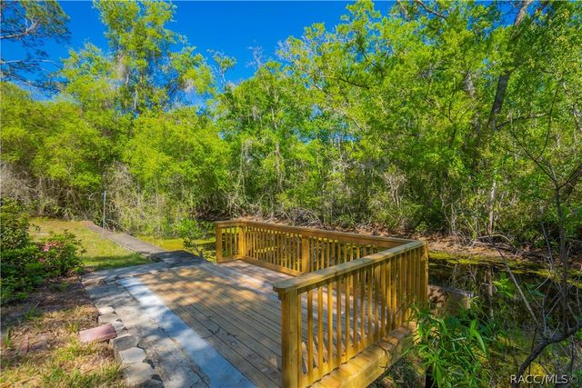 7536 S Bobcat Point, Floral City, FL 34436