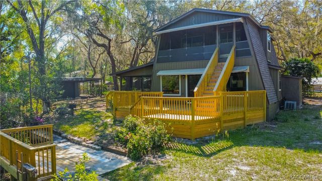 7536 S Bobcat Point, Floral City, FL 34436