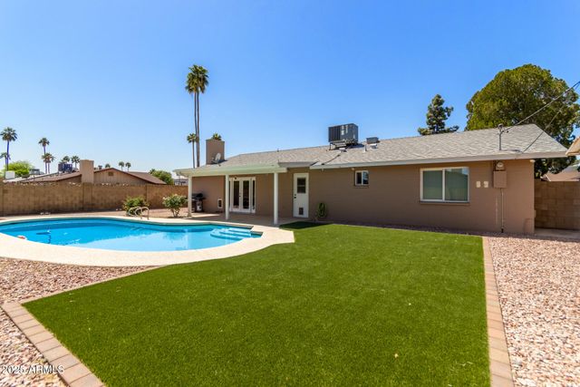 8129 N 17TH Drive, Phoenix, AZ 85021