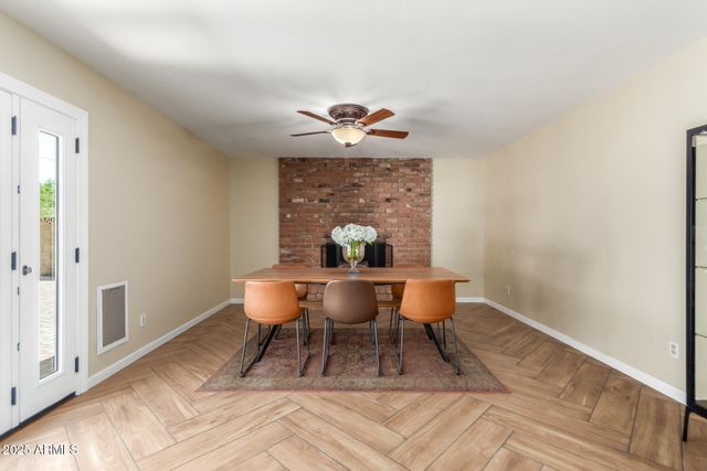 8129 N 17TH Drive, Phoenix, AZ 85021