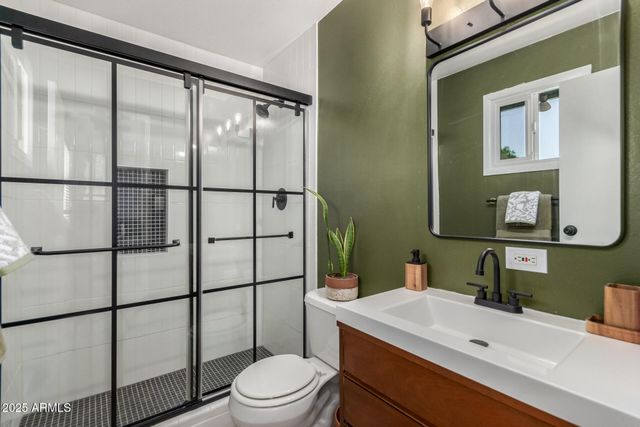 8129 N 17TH Drive, Phoenix, AZ 85021