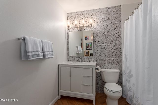 8129 N 17TH Drive, Phoenix, AZ 85021