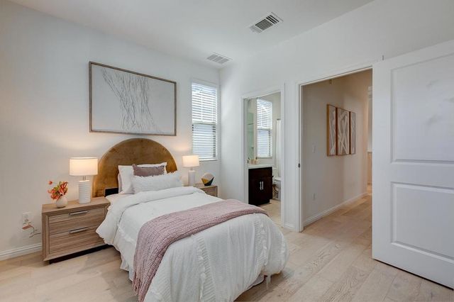 3702 Pyramid Way, Mountain View, CA 94043