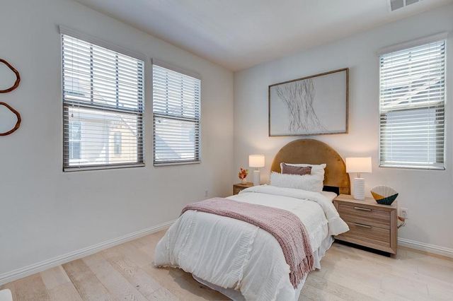 3702 Pyramid Way, Mountain View, CA 94043