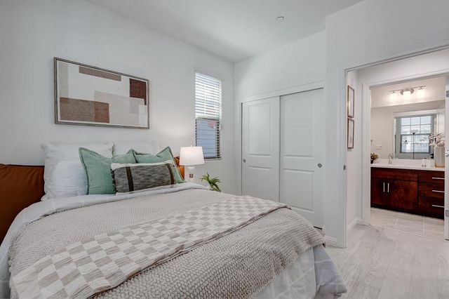 3702 Pyramid Way, Mountain View, CA 94043