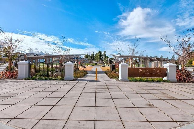 3702 Pyramid Way, Mountain View, CA 94043