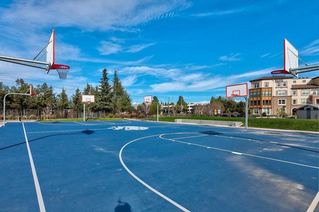 3702 Pyramid Way, Mountain View, CA 94043