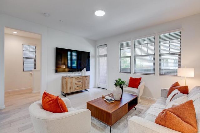 3702 Pyramid Way, Mountain View, CA 94043