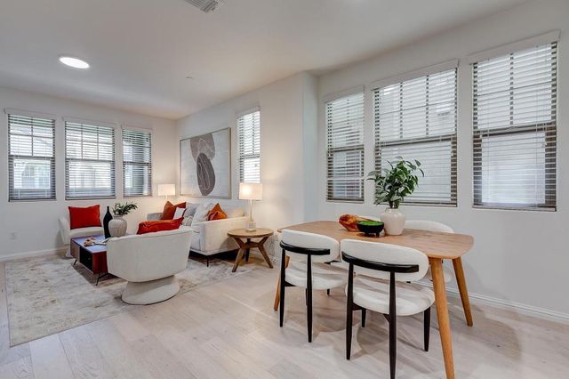 3702 Pyramid Way, Mountain View, CA 94043