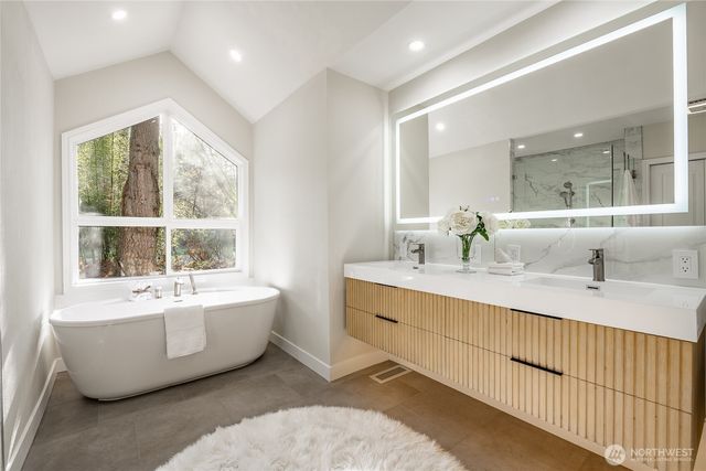 5555 Sandpiper Lane, Blaine, WA 98230