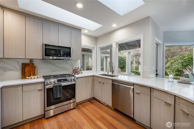 5555 Sandpiper Lane, Blaine, WA 98230