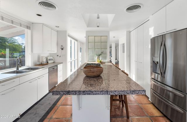 5612 N 22ND Street, Phoenix, AZ 85016