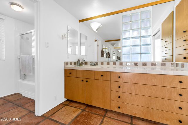 5612 N 22ND Street, Phoenix, AZ 85016