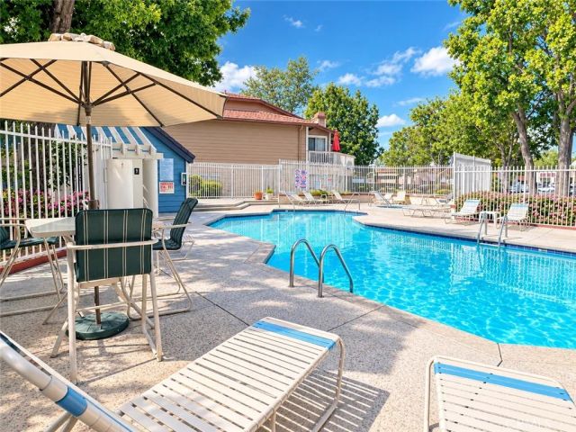 2456 Pleasant Way A, Thousand Oaks, CA 91362