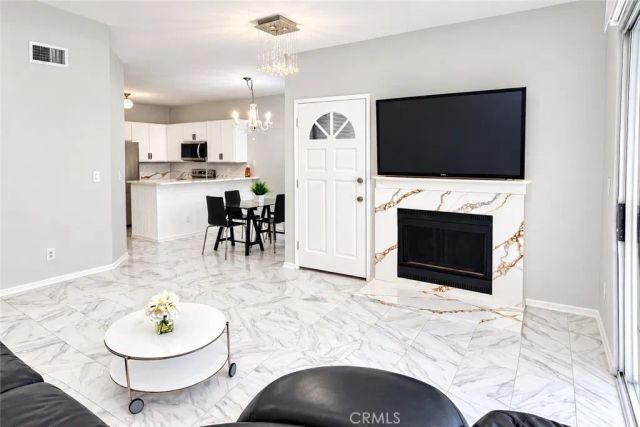 2456 Pleasant Way A, Thousand Oaks, CA 91362