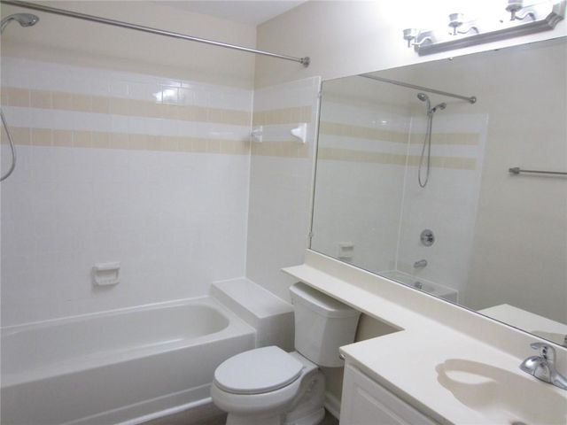 4036 Oak Glenn Drive, Duluth, GA 30096