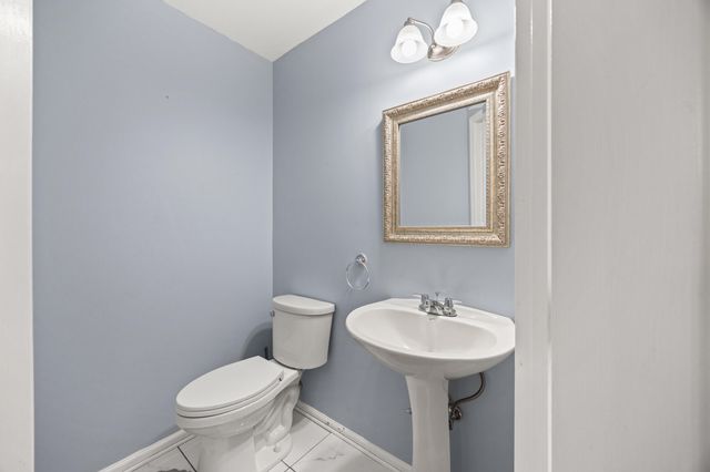 212 New River Court, Lexington, KY 40511