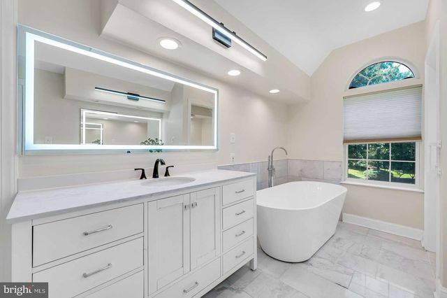 19213 SHERWOOD GREEN WAY, Gaithersburg, MD 20879