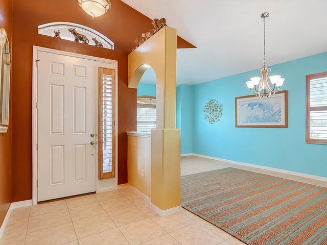 111 S HUMMINGBIRD PLACE, Palm Coast, FL 32164